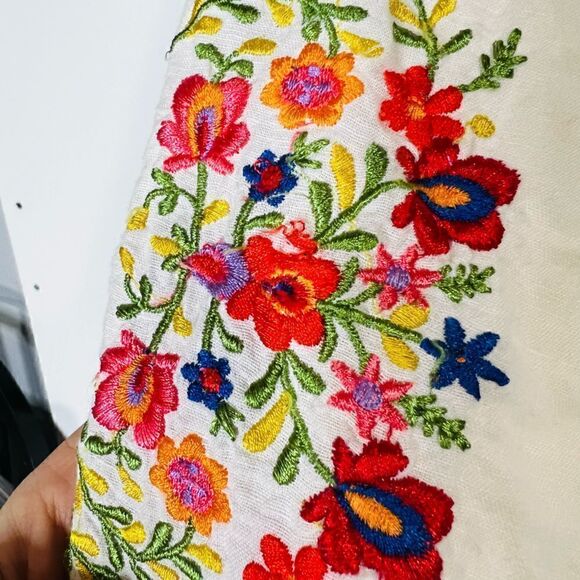Moulinette Soeurs Anthropologie White Cotton Floral Embroidered Top Pom Tassels - Picture 4 of 10